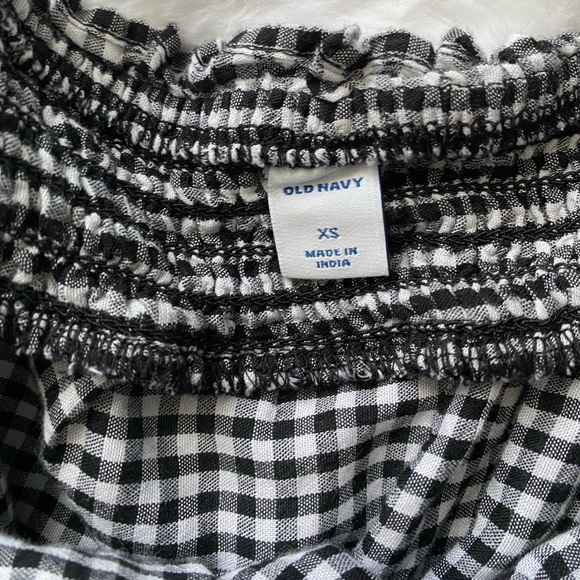 Old Navy checkered top - Picture 4 of 5